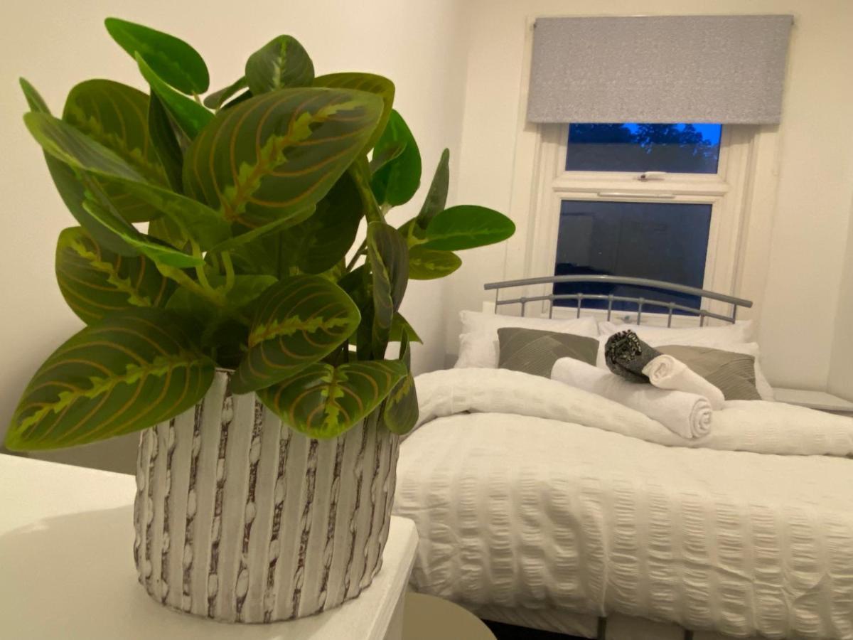 Nice Living Serviced Accommodations 3 コヴェントリー エクステリア 写真